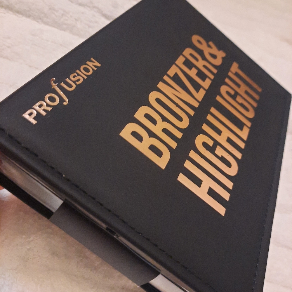 Bronzer & Highlight kit